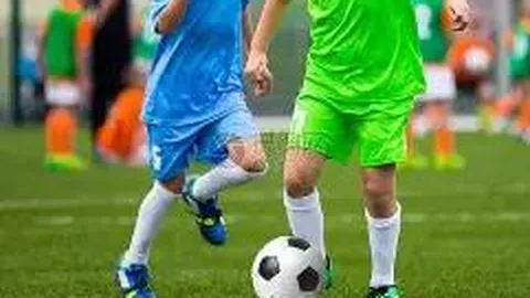 大乐透期号专家推荐：拉瓜伊拉对弗鲁米嫩塞质合分析